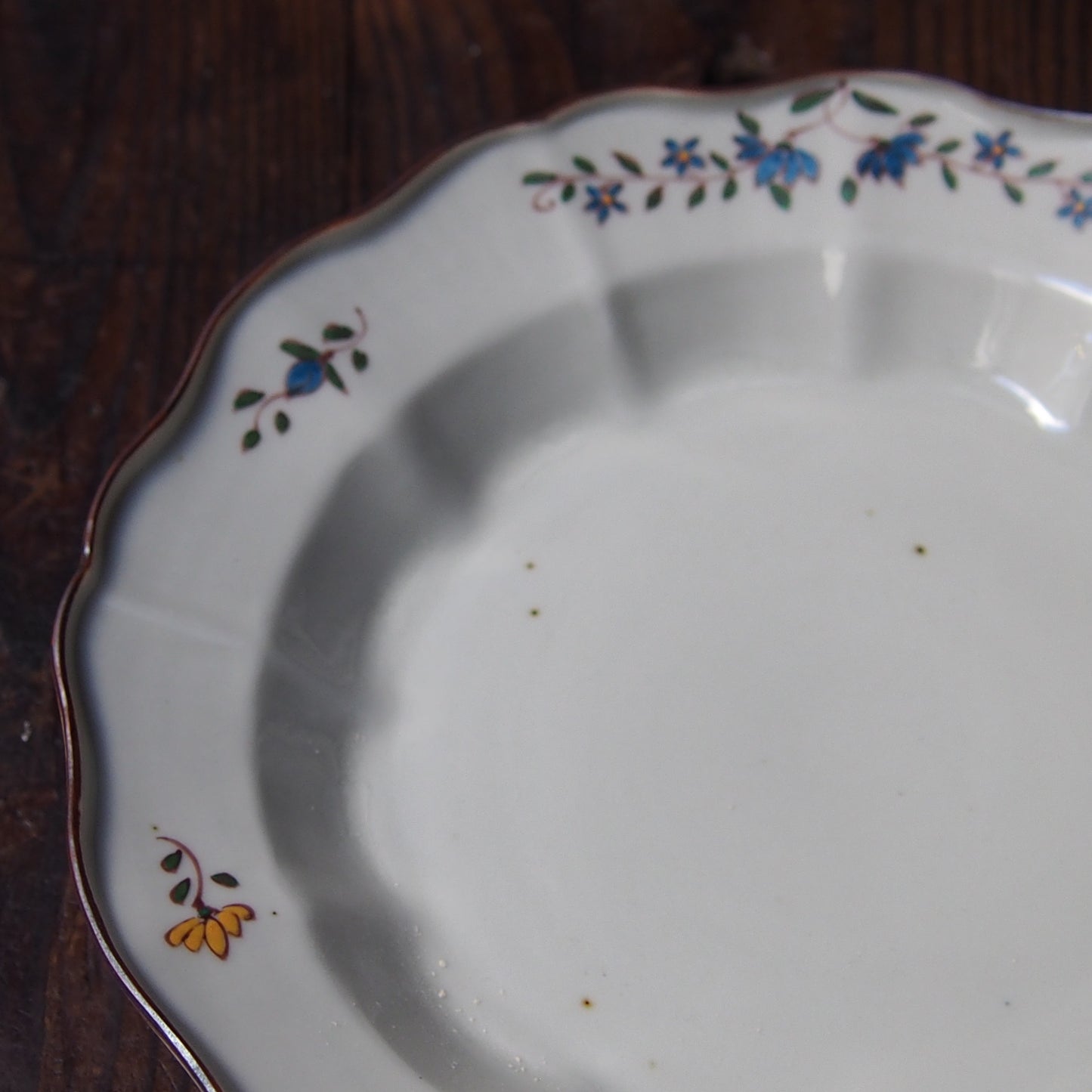 98　色絵花文輪花7.5寸皿　C | 志村和晃