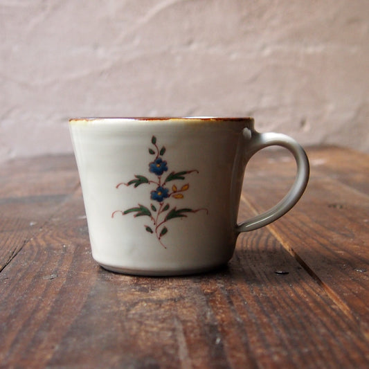 101　色絵花文マグ | 志村和晃