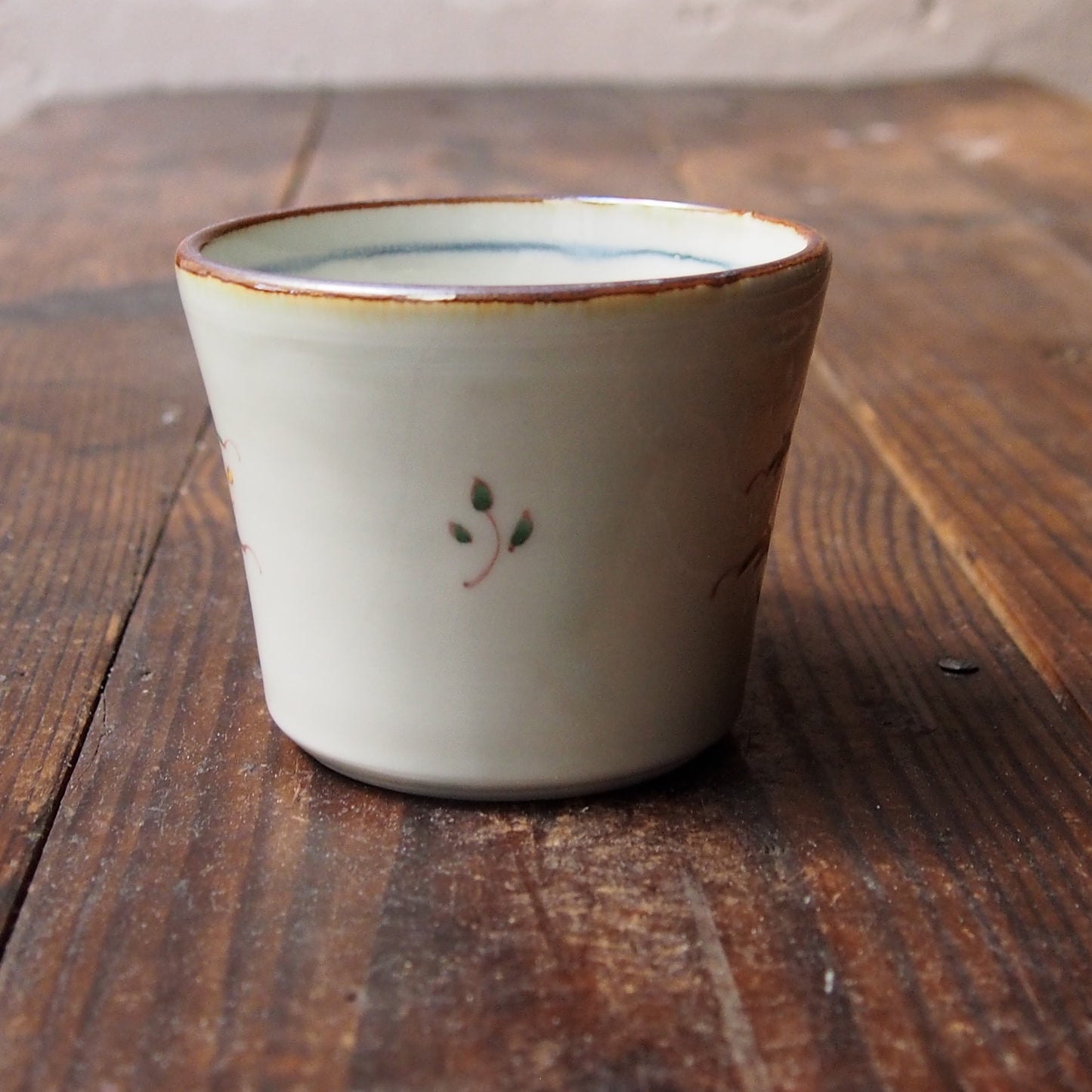 101　色絵花文マグ | 志村和晃