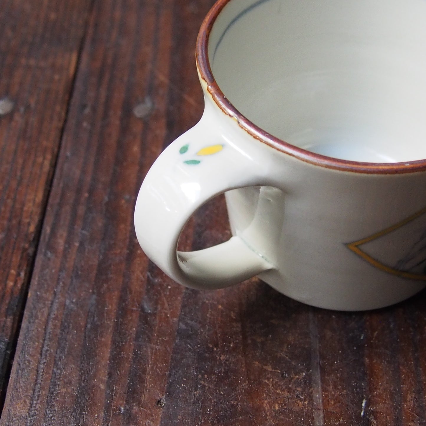 99　色絵マグ　プックリ | 志村和晃