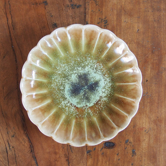 37-16 5寸ガーベラ皿 | 梅本勇