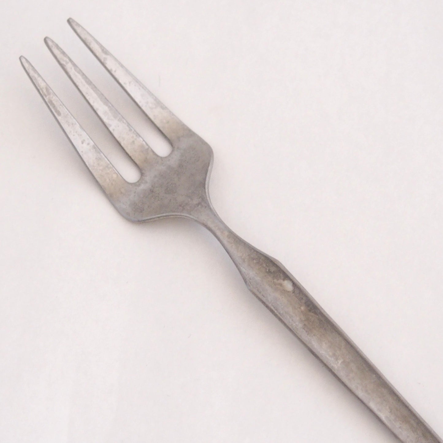 R8　フォークM | 机上工芸舎