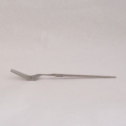 R8　フォークM | 机上工芸舎