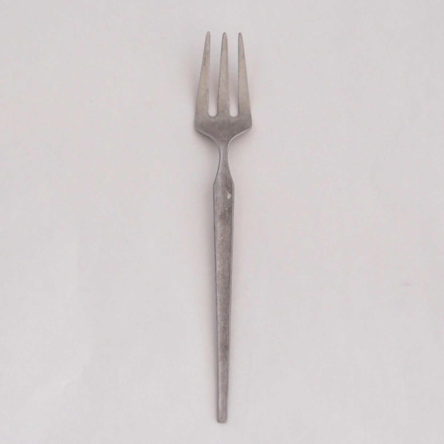 R8　フォークM | 机上工芸舎