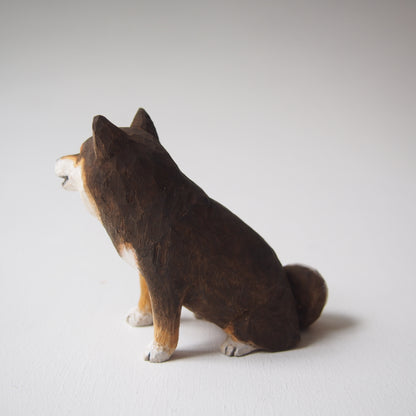 11　胡麻柴犬（座り） | ヒロセジン