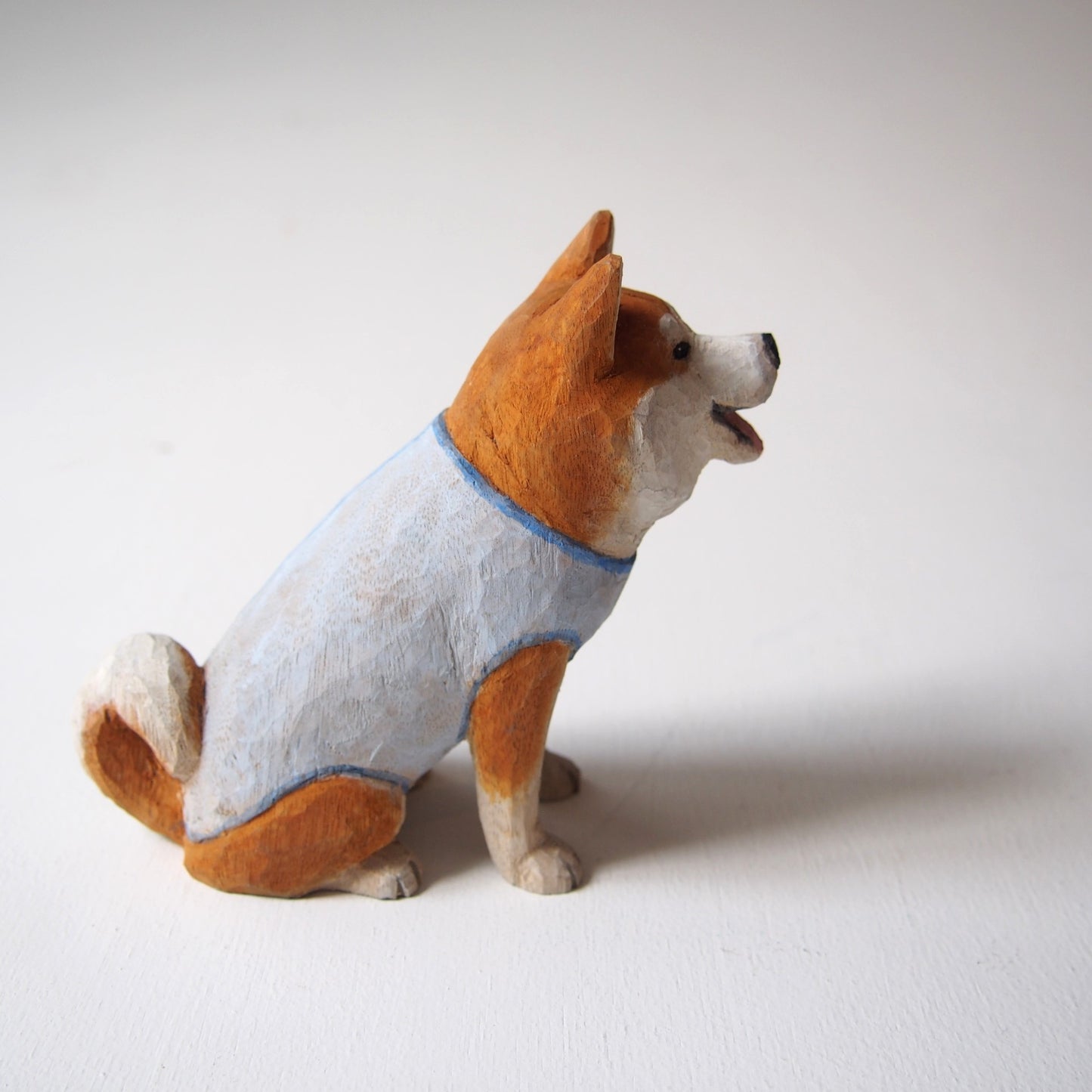 13　秋田犬（座り） | ヒロセジン