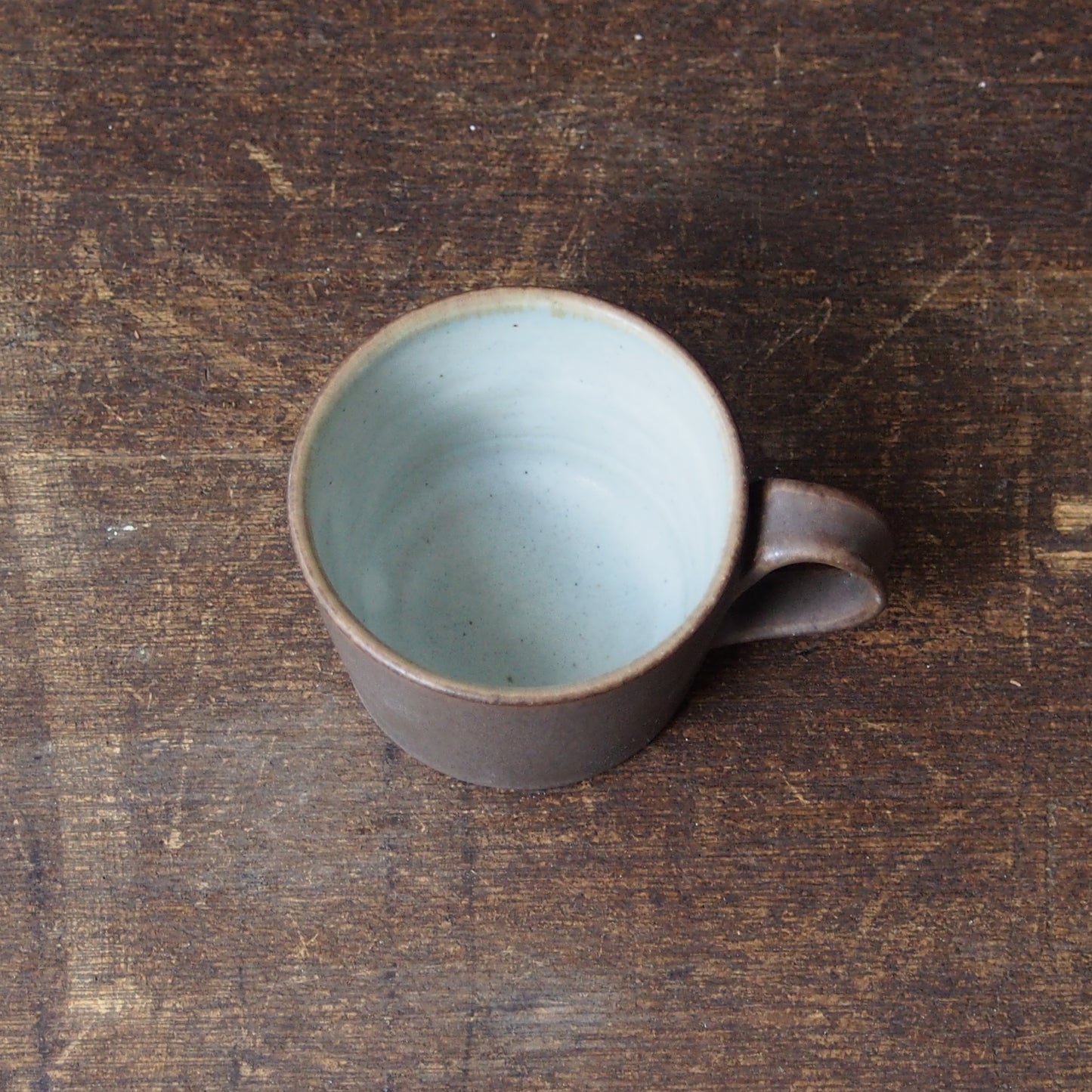 １．コーヒーカップ　茶