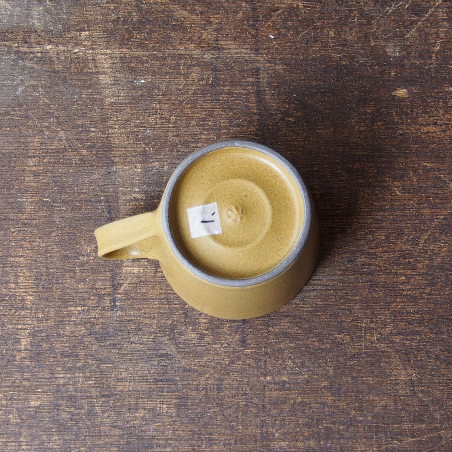 １．コーヒーカップ　黄色