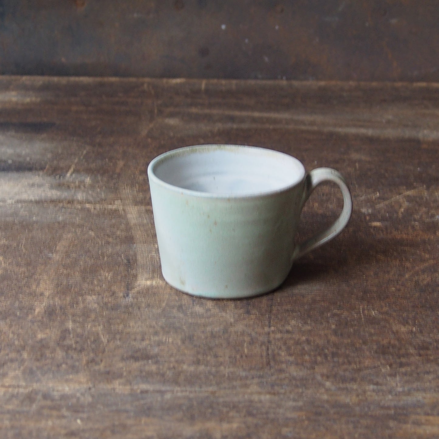 １．コーヒーカップ　グレー