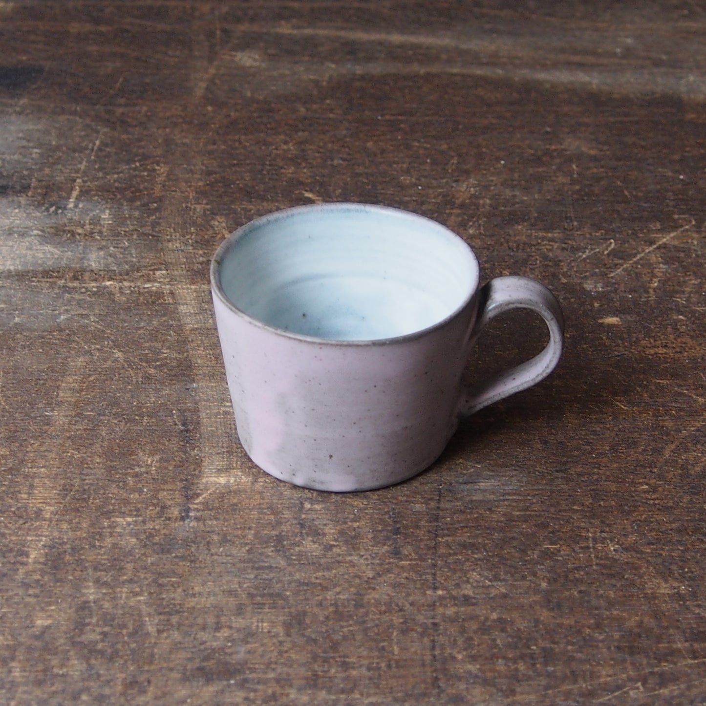 １．コーヒーカップ　ピンク