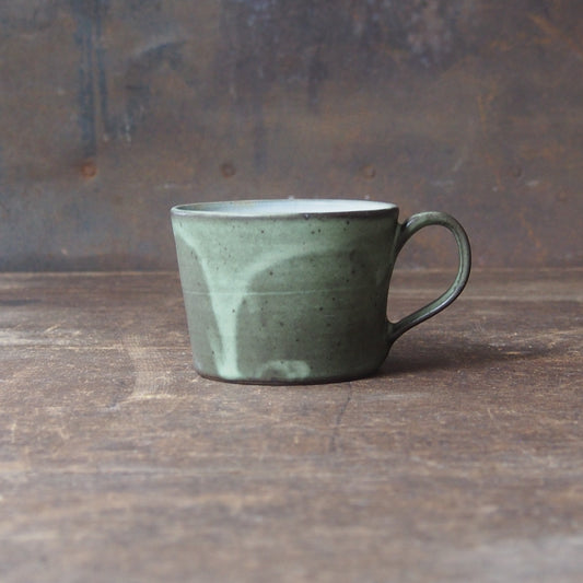 １．コーヒーカップ　グリーン