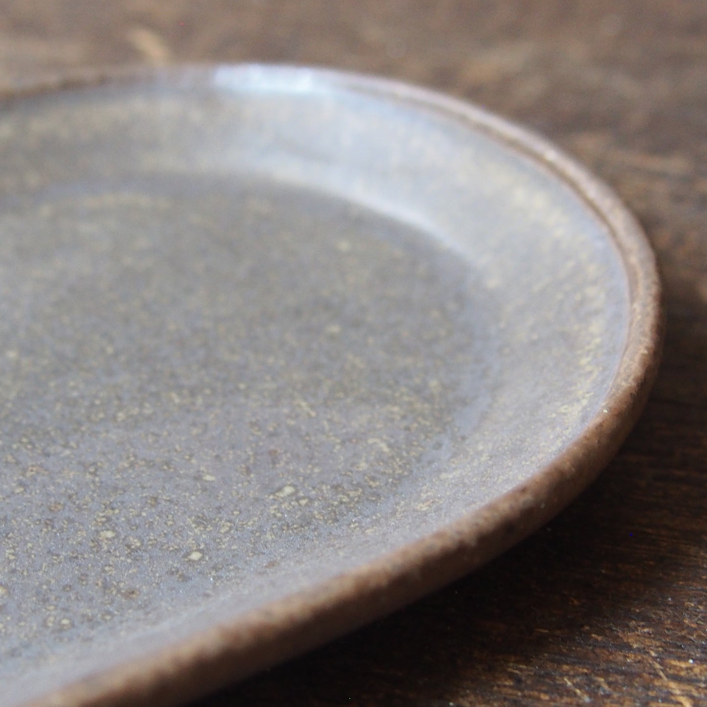 ９.　長皿　茶