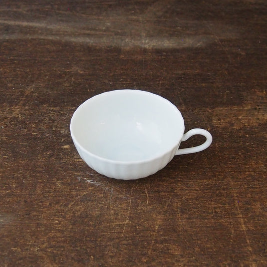 H074 白磁輪花ティーカップ (ソーサー別売り) | 村上雄一