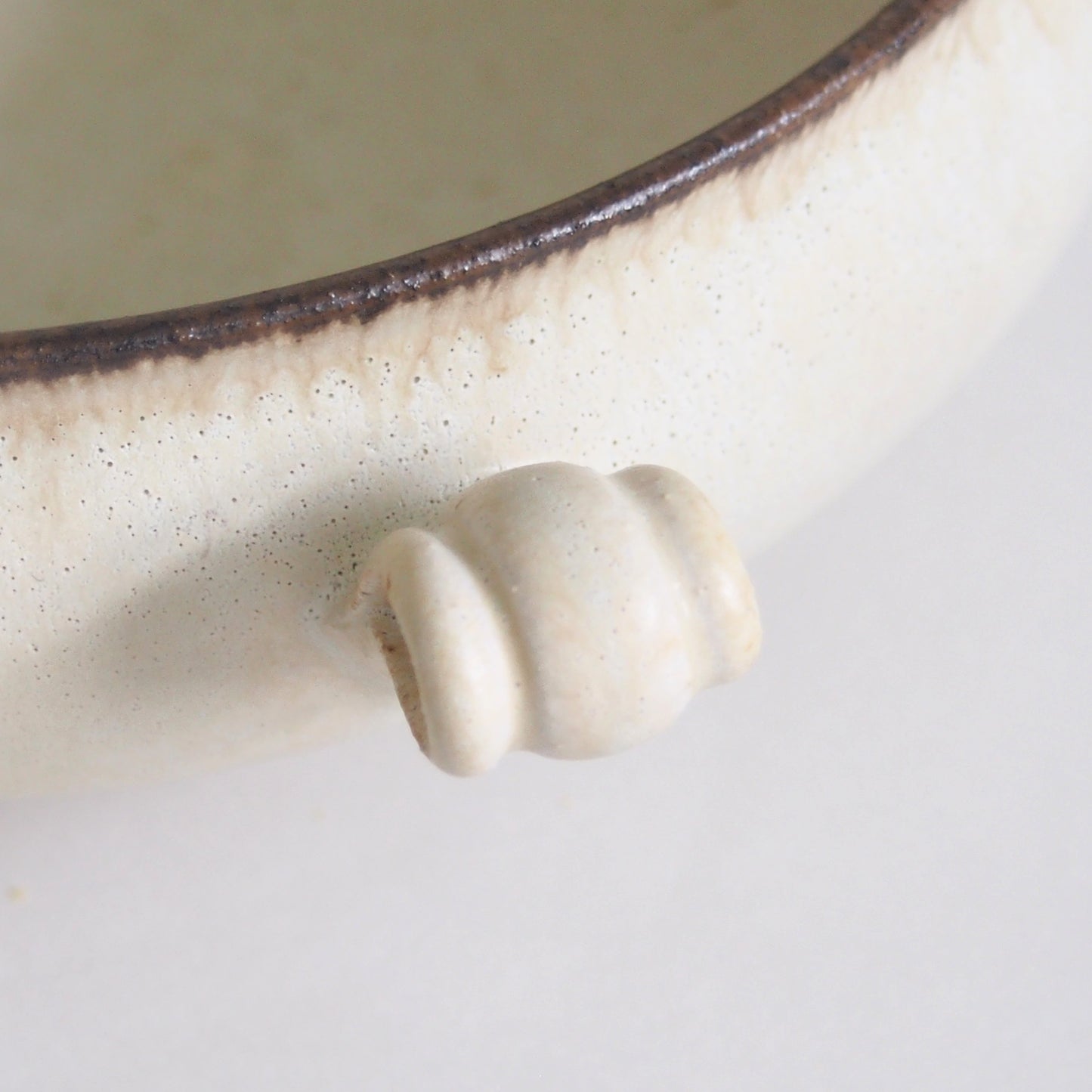 8　両手付大鉢 | 吉沢寛郎