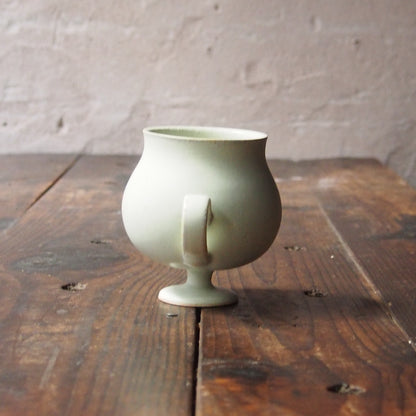 22　足付きカップ | 猪原朱乃