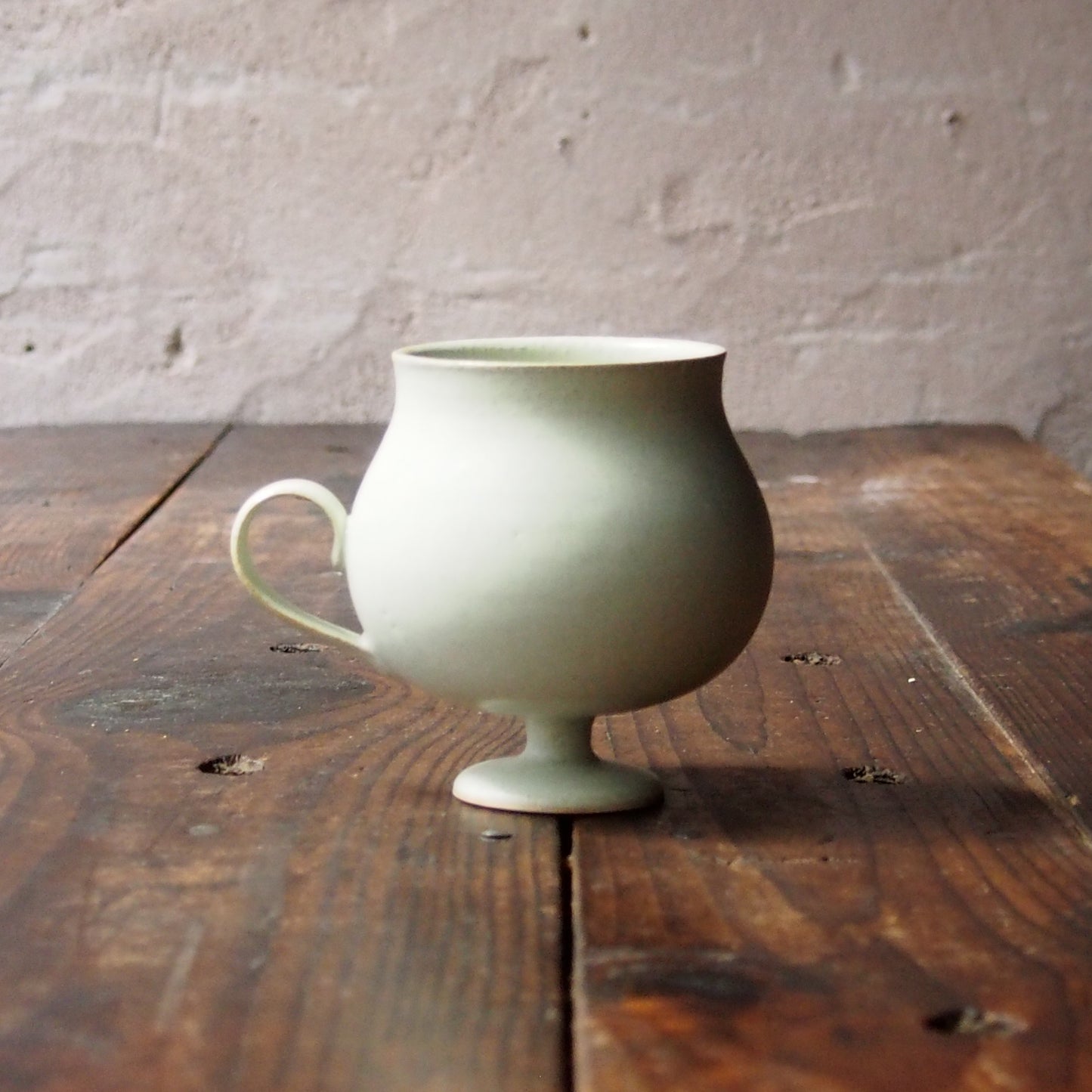 22　足付きカップ | 猪原朱乃