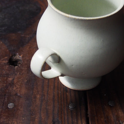 22　足付きカップ | 猪原朱乃