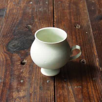 22　足付きカップ | 猪原朱乃