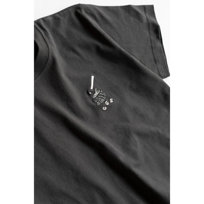 1　刺しゅうTシャツ 薪割り | 四々舎